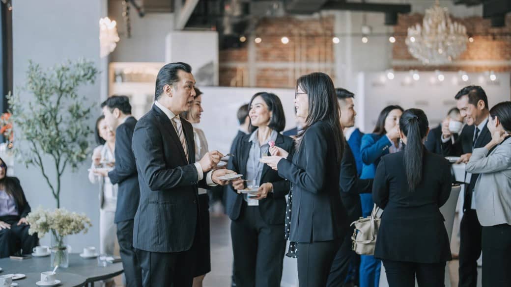 Sự kiện và Hoạt động