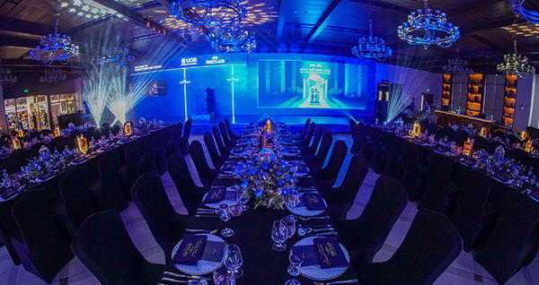 /Vẻ Đẹp của Sự Thăng Hoa - Vì bạn là Duy Nhất