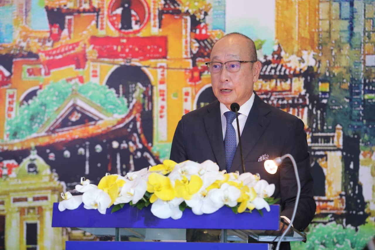 Mr Wee Ee Cheong in his opening speech